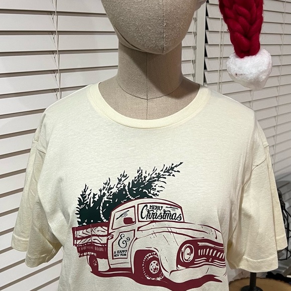 Vintage Truck Holiday Christmas T-shirt - Picture 2 of 7